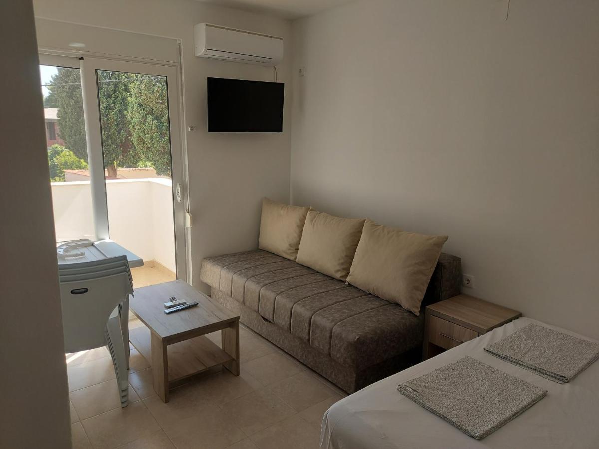 Ulcin Relax Apartments & Rooms Ülgün Dış mekan fotoğraf
